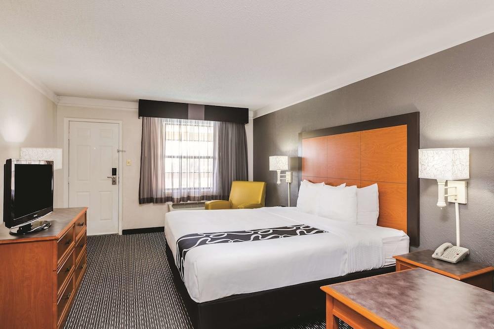 Travelodge By Wyndham El Paso - Airport Buitenkant foto