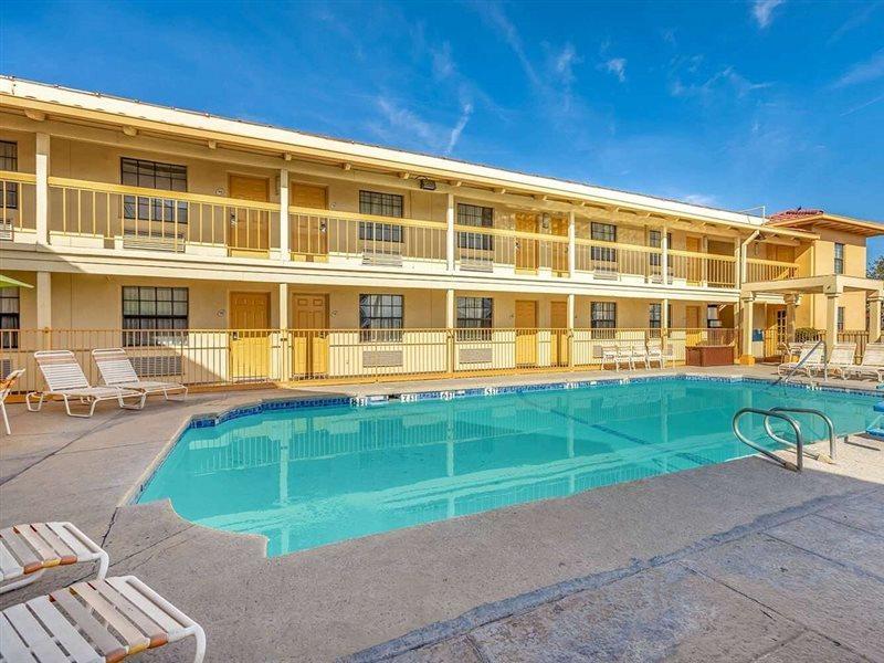 Travelodge By Wyndham El Paso - Airport Buitenkant foto