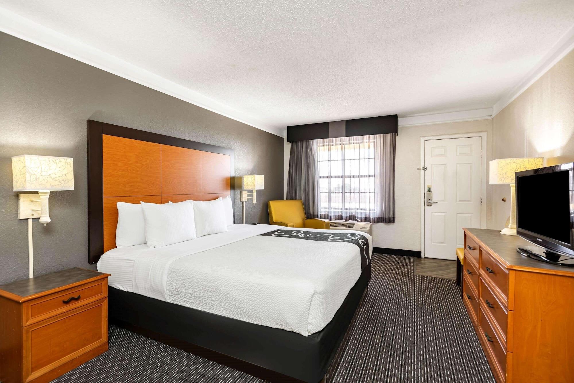 Travelodge By Wyndham El Paso - Airport Buitenkant foto