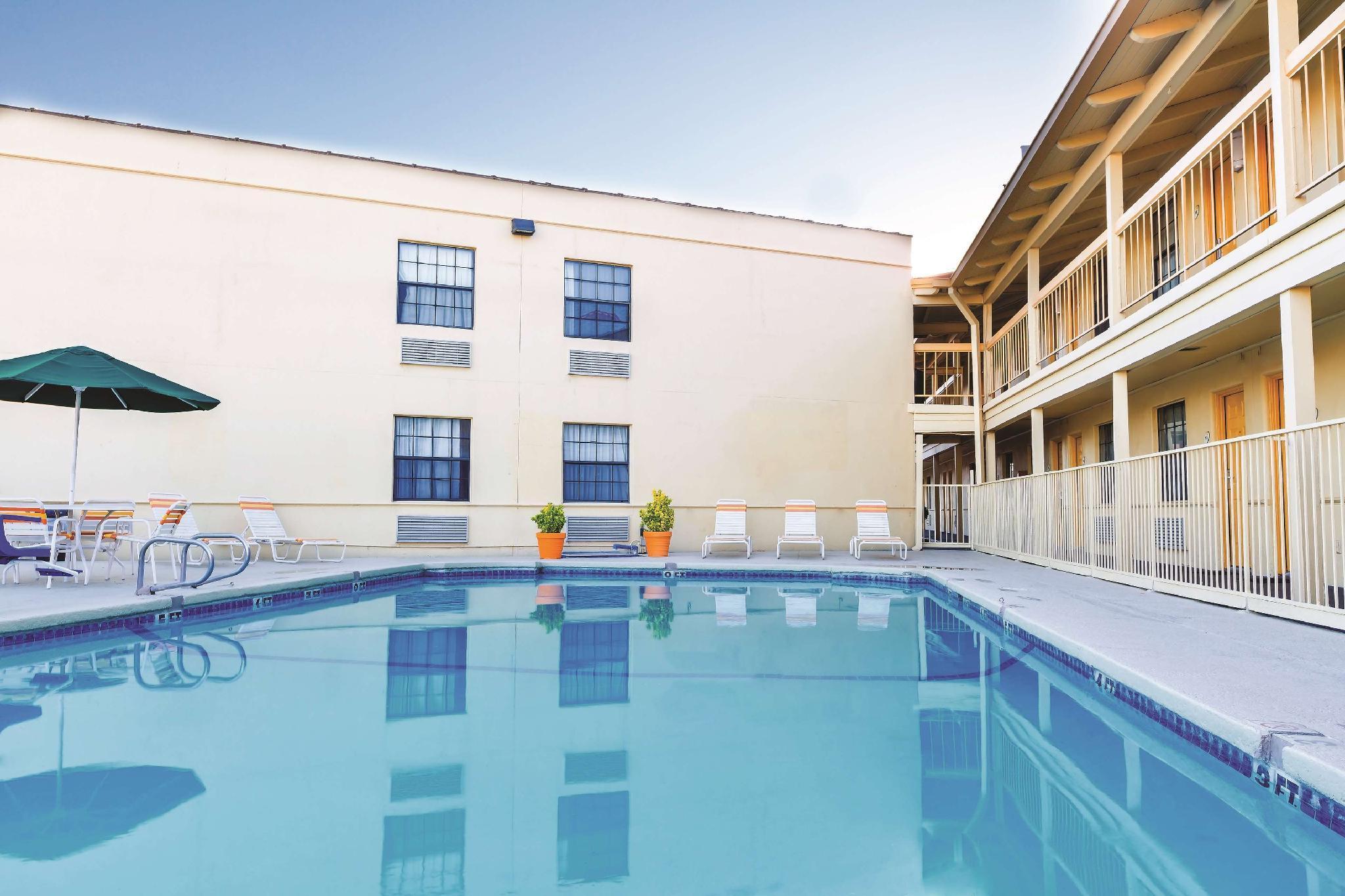 Travelodge By Wyndham El Paso - Airport Buitenkant foto