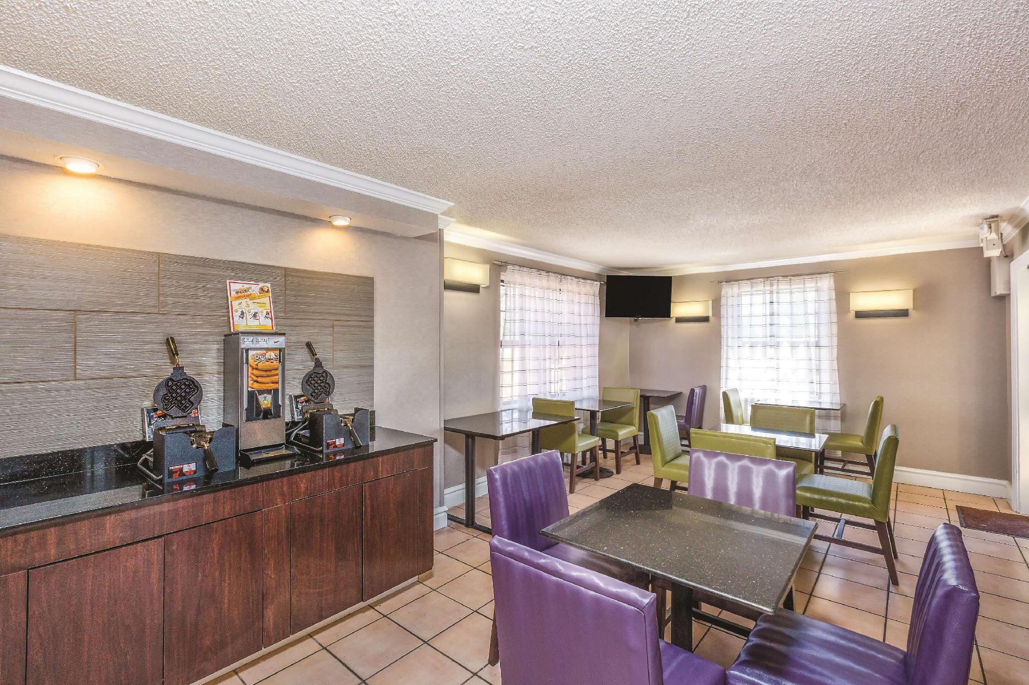 Travelodge By Wyndham El Paso - Airport Buitenkant foto